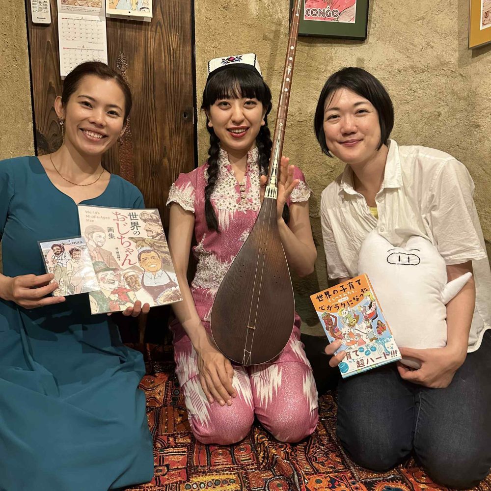 個展「織田博子の世界ー世界の家庭料理、おじちゃん、子育てー」