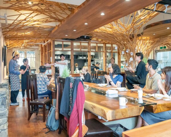 メンバーズランチ_vol.1 松川弁護士がつくる「鮭の秋仕立てカレー